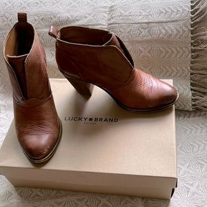 Lucy brand leather cowgirl ankle boots